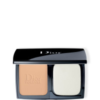 DIOR Forever Extreme Control Perfect Matte Powder Makeup