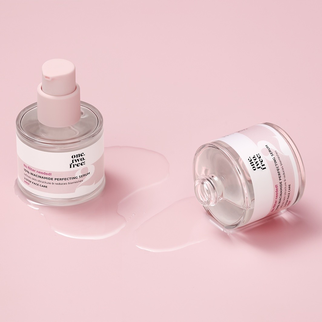 ONE.TWO.FREE! 10 Niacinamide Perfecting Serum Szérum online DOUGLAS