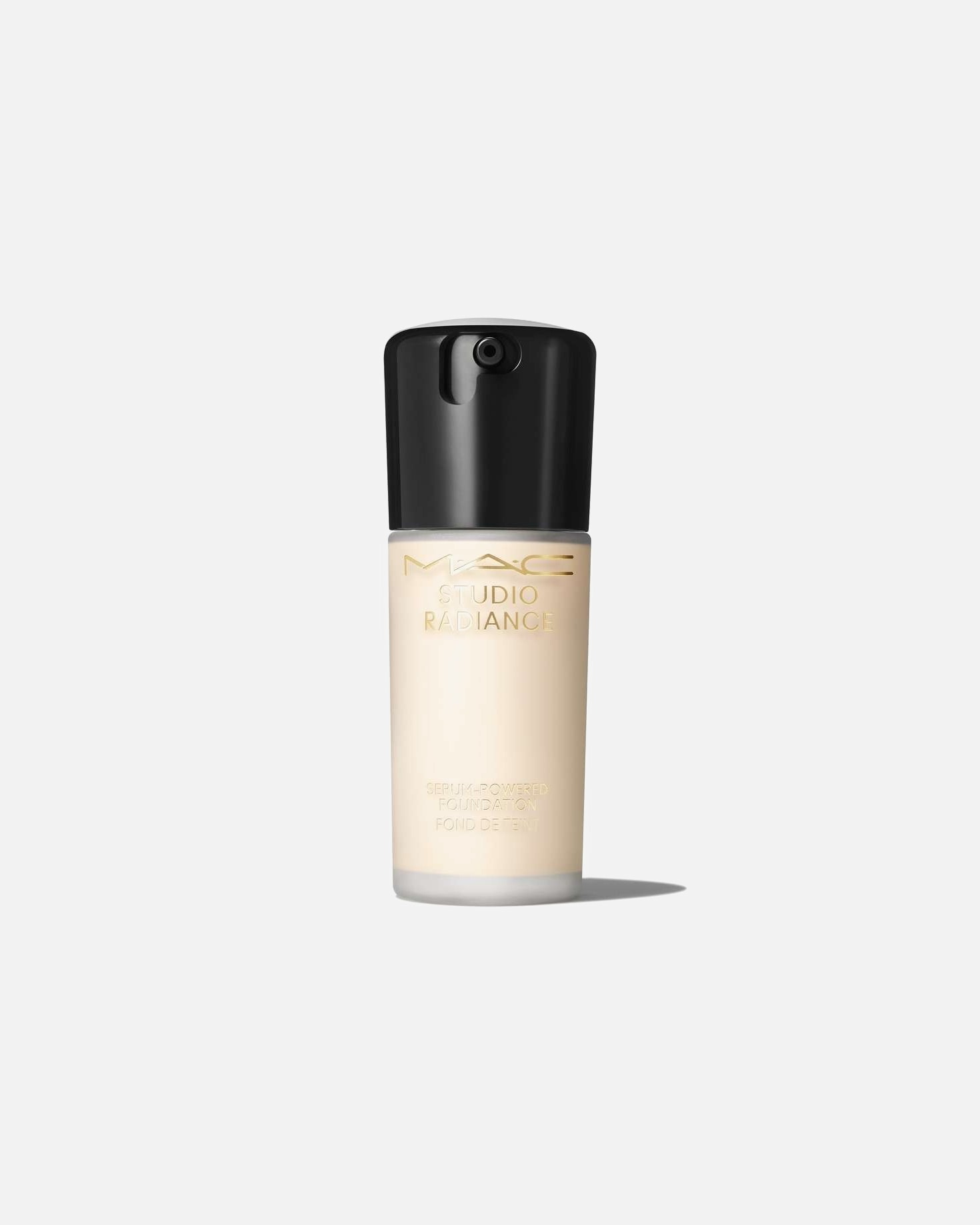 Alapozó - MAC Studio Radiance Serum-Powered Foundation NW5