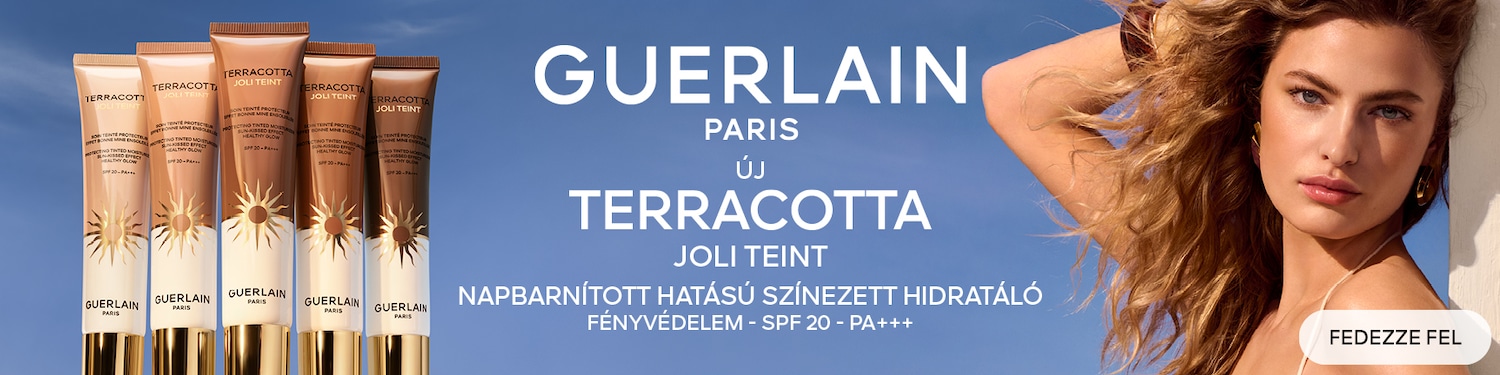 A Guerlain Terracotta Joli Teint termékei különböző árnyalatokban, elegáns, arany díszítésű tubusokban, melyek napbarnított hatást és hidratálást ígérnek, SPF 20 védelemmel.