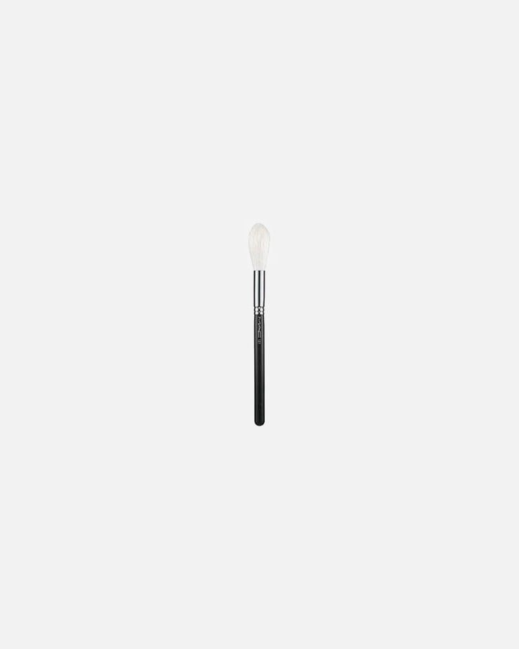 Púder ecset - MAC 137S Long Blending Brush 1 darab
